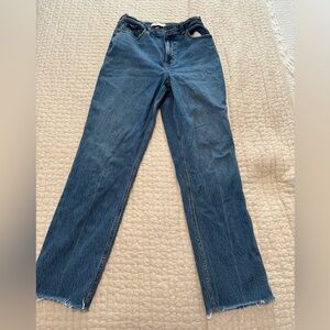 Abercrombie size 8 high rise 90’s straight